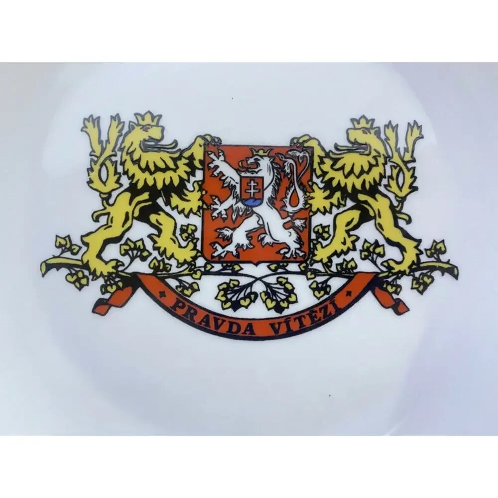 Bohemia Pravda Vitezi Czechoslovakia Carlsbad Porcelain Plate 9.5